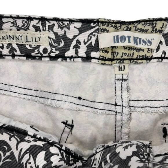 Hot Kiss SIZE 10 Skinny Lily Acanthus/Tapestry Victorian Pattern Low Rise Jeans - Picture 3 of 7